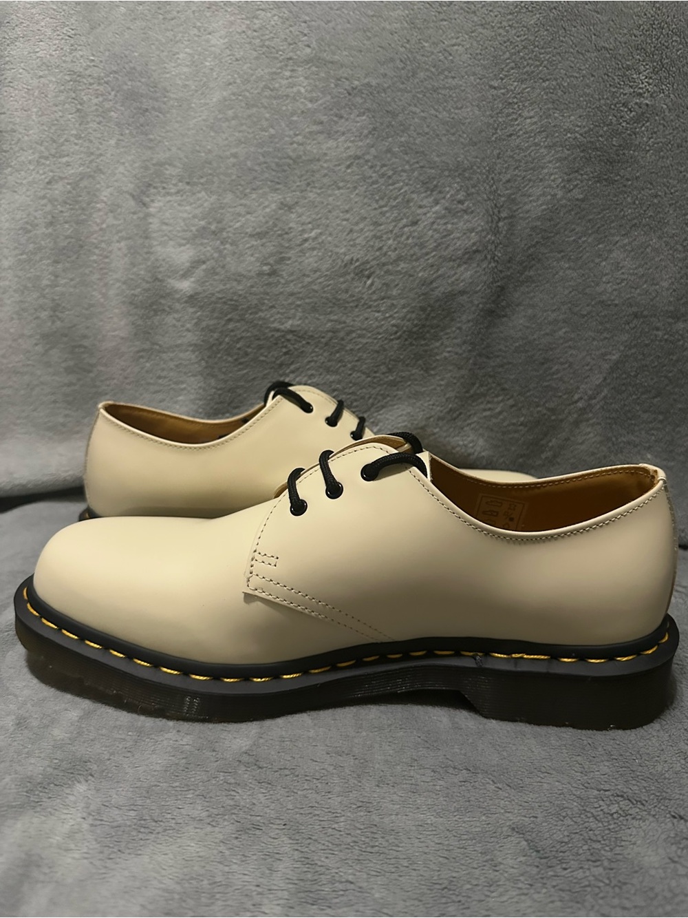 NWOB Dr. Martens Cream 1461 Smooth Leather Oxford Shoes Men’s 10 Women’s 11 - Picture 9 of 12